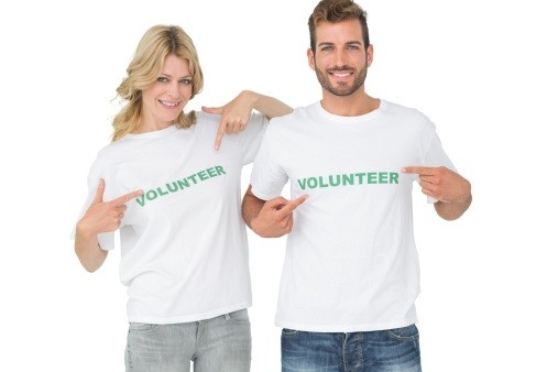 man_and_woman_wearing_volunteer_shirt