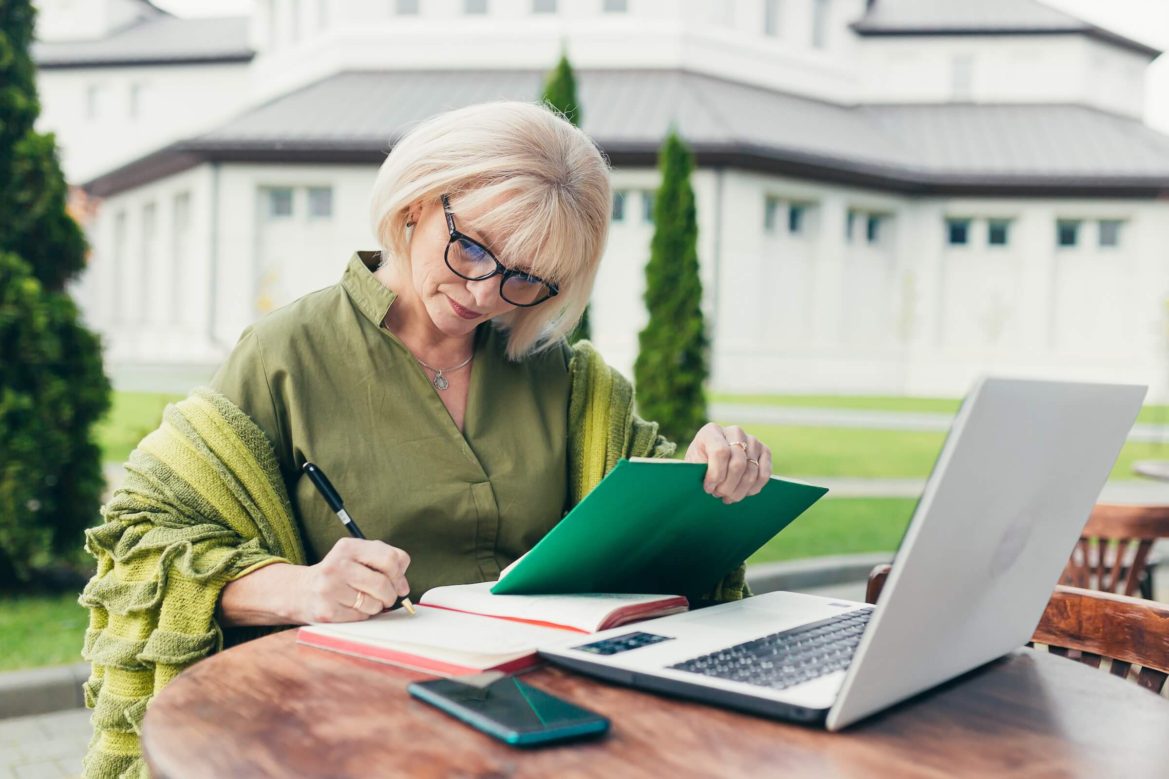 How to Run Effective HOA Board Meetings (and Avoid Common Pitfalls)